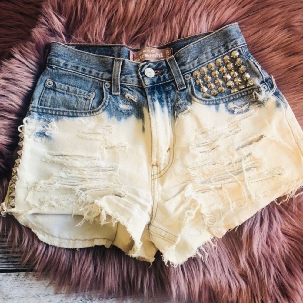 LEVIS Ripped Ombre Bleached Cutoff Shorts